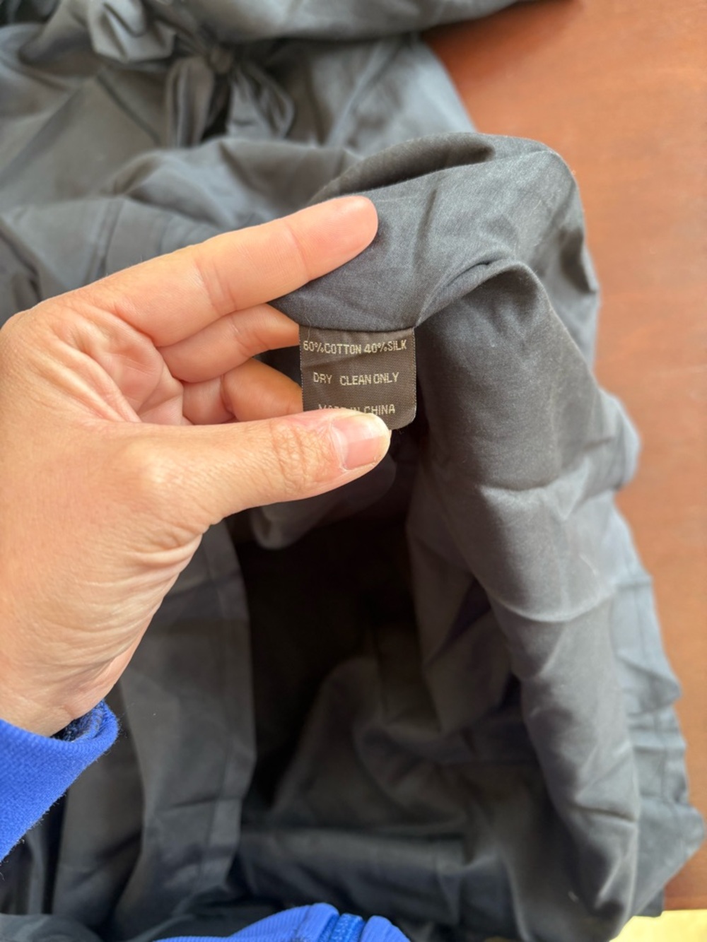 Black Square-Neck Short Sleeve Midi Dress - Cotton and Silk - Picture 4 of 4